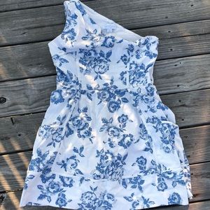 Beautiful blue floral!